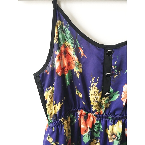 GORGEOUS Silky Floral Sundress - Picture 2 of 4